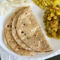 Roti + Sabji ( 4 Pieces )