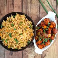 Veg Fried Rice with Chilli Paneer (3 pcs)