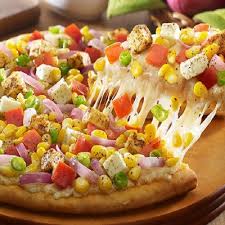 Golden Paneer Pizza (Corn, Paneer with Cheese)