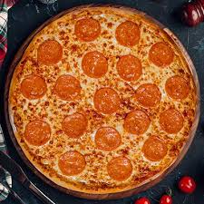 Chicken Pepperoni Pizza ( chicken , Pepperoni with Cheese )